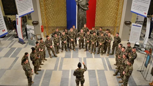 Le chœur de Saint-Cyr en finale de "La France a un incroyable...